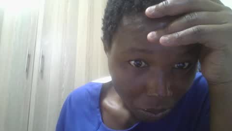 pretty_kemmy online show from 15, 9, 2025