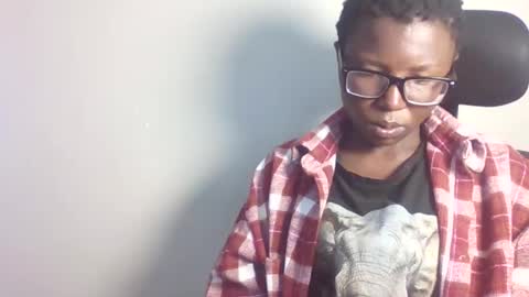 pretty_kemmy online show from 18, 9, 2025