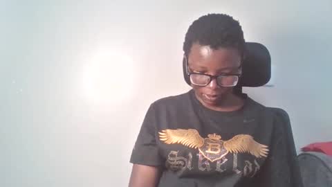 pretty_kemmy online show from 20, 9, 2025