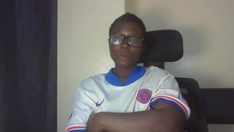 pretty_kemmy online show from 6, 10, 2025