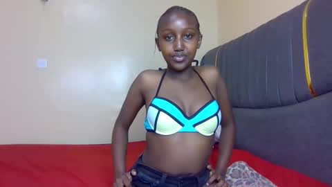 Snapshot of pretty_mona chatting on 29, 3, 2026 Mona online show from 29, 3, 2026