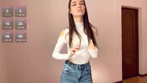 Snapshot of pretty_on_riot chatting on 16, 11, 2025 Rachel online show from 16, 11, 2025