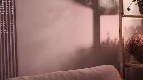 Snapshot of pretty_princess_elina chatting on 28, 10, 2025 Elina online show from 28, 10, 2025