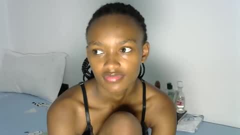 Snapshot of pretty_queennie chatting on 9, 11, 2025 Pretty doll online show from 9, 11, 2025