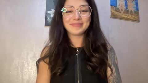 Snapshot of pretty_regina333 chatting on 23, 2, 2025 Regina online show from 23, 2, 2025