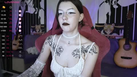 Snapshot of prettybones chatting on 15, 12, 2024 Violet online show from 15, 12, 2024