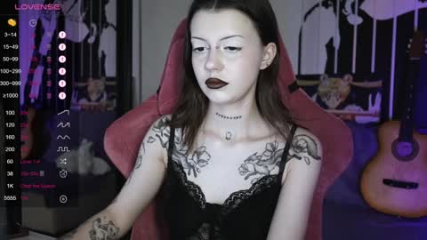 Snapshot of prettybones chatting on 30, 12, 2024 Violet online show from 30, 12, 2024