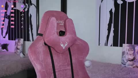 Snapshot of prettybones chatting on 8, 3, 2025 Violet online show from 8, 3, 2025