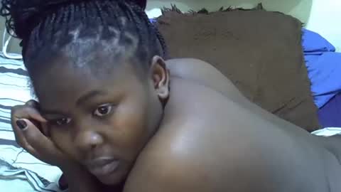 prettybooty1 online show from 28, 2, 2025