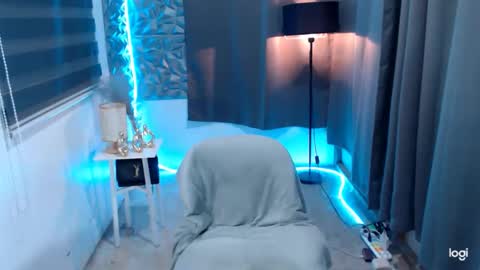 Snapshot of prettycumnotes69 chatting on 27, 12, 2024 ASHLEY online show from 27, 12, 2024