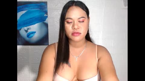 prettydiannara online show from 11, 1, 2025
