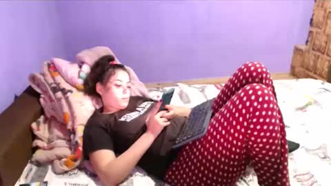 prettyjulliette online show from 15, 12, 2024