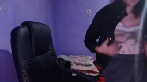 prettyjulliette online show from 30, 12, 2024