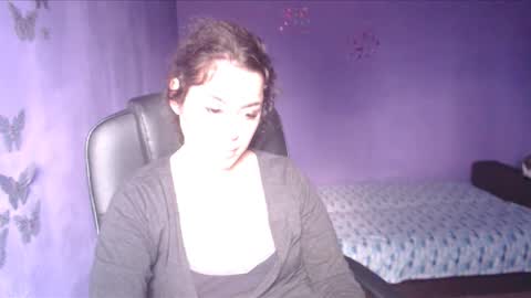 prettyjulliette online show from 22, 1, 2025