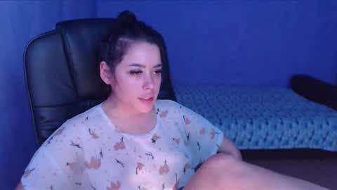 prettyjulliette online show from 28, 1, 2025