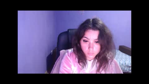 prettyjulliette online show from 30, 1, 2025