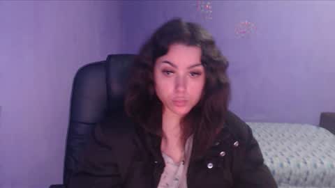 prettyjulliette online show from 4, 2, 2025