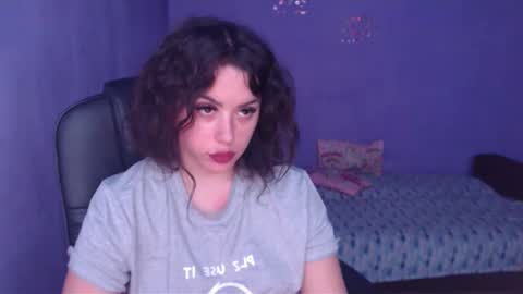 prettyjulliette online show from 12, 2, 2025