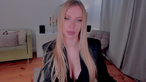 Eva online show from 11, 1, 2025