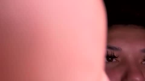 prettylatinamomma01 online show from 16, 10, 2025