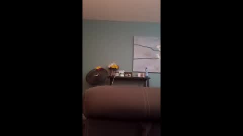 Mona Red online show from 9, 4, 2026