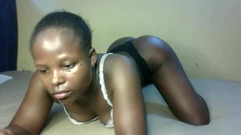 Snapshot of prettymelly_ chatting on 4, 11, 2025 Melly online show from 4, 11, 2025