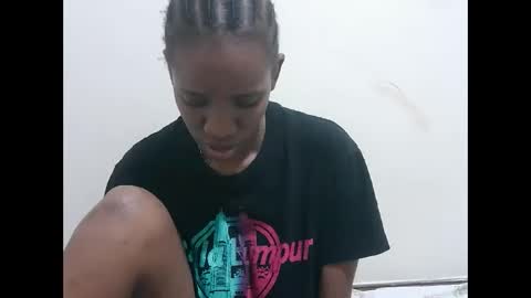 Snapshot of prettynana2 chatting on 15, 12, 2025 nana online show from 15, 12, 2025