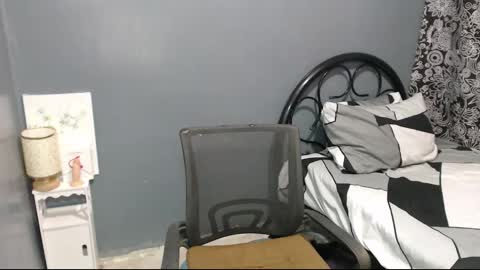 ashley online show from 4, 12, 2025