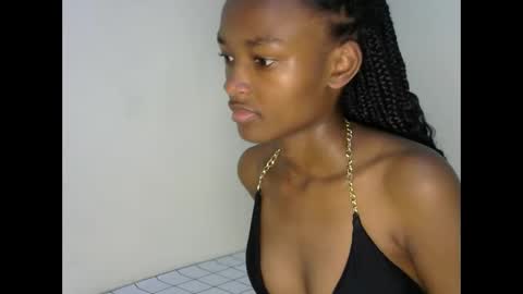 prettyquiny254 online show from 1, 10, 2025
