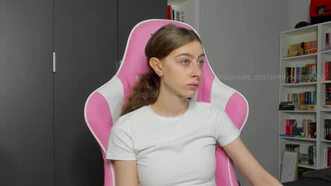 Sophie  next stream will be at Monday  i will wait you guys  online show from 2, 10, 2025