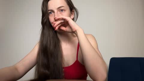 prettyyy_angel online show from 27, 3, 2026