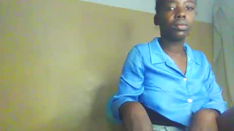 Snapshot of prettyzuzu chatting on 10, 9, 2025 prettyzuzu online show from 10, 9, 2025