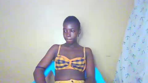 Snapshot of prettyzuzu chatting on 11, 9, 2025 prettyzuzu online show from 11, 9, 2025
