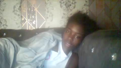 Snapshot of prettyzuzu chatting on 17, 9, 2025 prettyzuzu online show from 17, 9, 2025