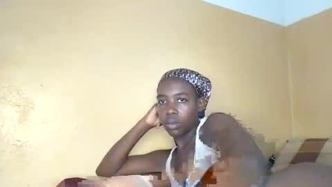 prettyzuzu online show from 13, 1, 2026