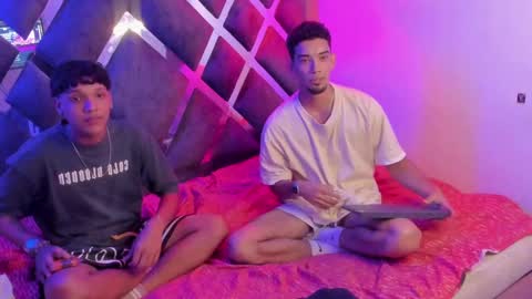 prince_arthur77 online show from 19, 12, 2024