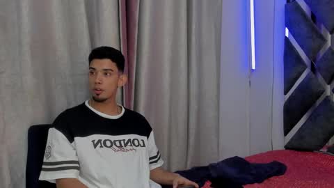 prince_arthur77 online show from 27, 12, 2024