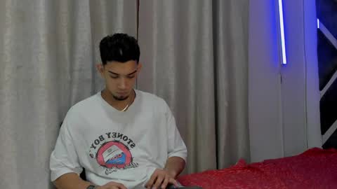 prince_arthur77 online show from 28, 12, 2024