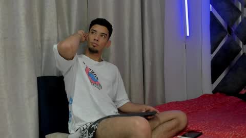 prince_arthur77 online show from 28, 12, 2024