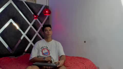 prince_arthur77 online show from 3, 1, 2025