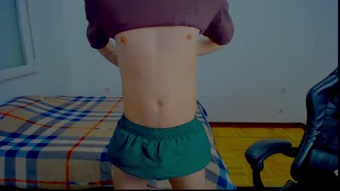 Snapshot of prince_carlos_xx chatting on 13, 4, 2026 Carlos Reyes online show from 13, 4, 2026