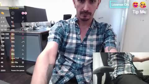 Snapshot of prince_raphael chatting on 11, 10, 2025 Riffraff online show from 11, 10, 2025