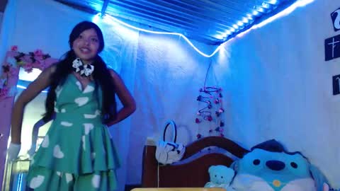  Elia  online show from 15, 10, 2025