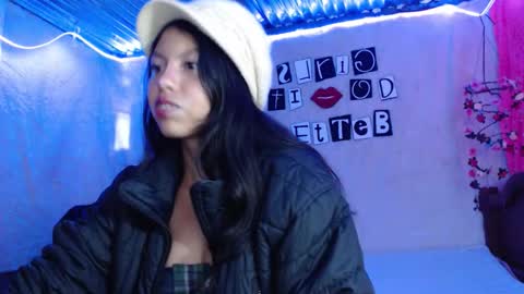  Elia  online show from 11, 11, 2025