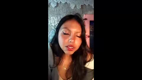  Elia  online show from 4, 2, 2026