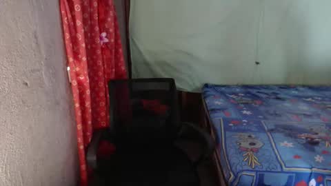 margux online show from 15, 11, 2025