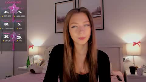 Snapshot of princess_nier chatting on 27, 11, 2025 Princess Diana online show from 27, 11, 2025