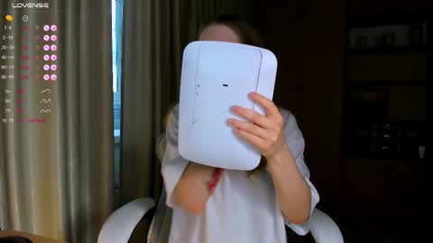 Snapshot of princessaalicc chatting on 19, 11, 2025 princessaalicc online show from 19, 11, 2025