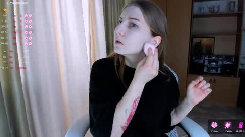 Snapshot of princessaalicc chatting on 22, 11, 2025 princessaalicc online show from 22, 11, 2025