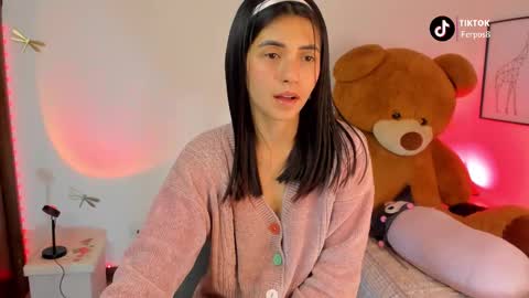 princessluna_14 online show from 2, 12, 2025